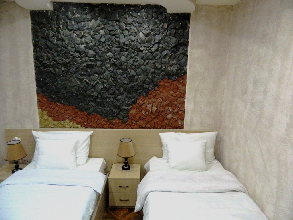 Gayane Hotel Alaverdi Buitenkant foto
