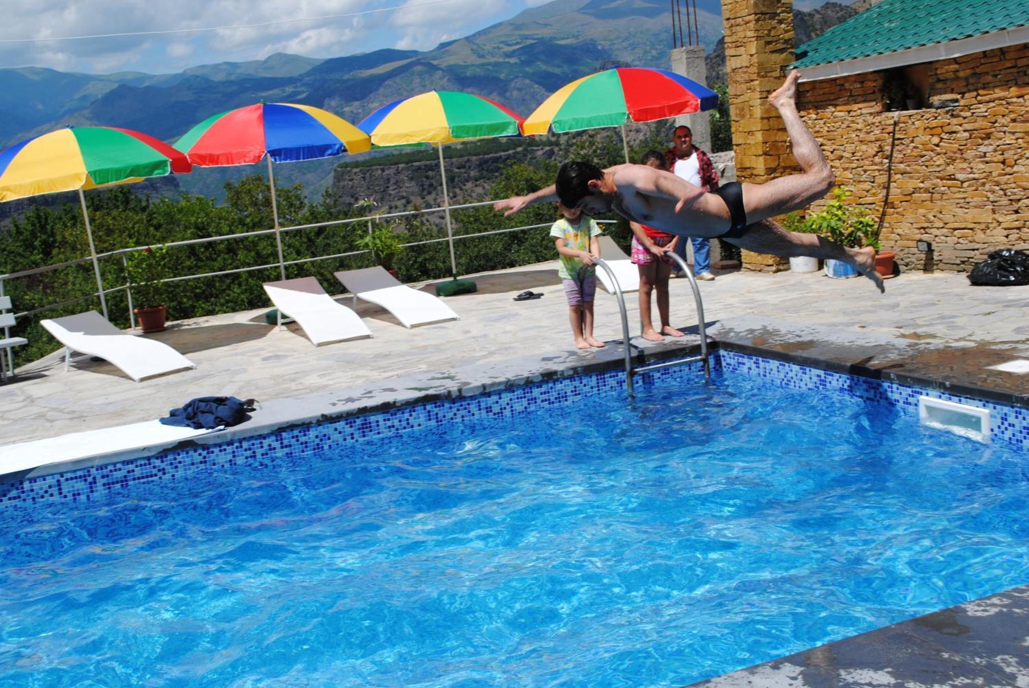 Gayane Hotel Alaverdi Buitenkant foto