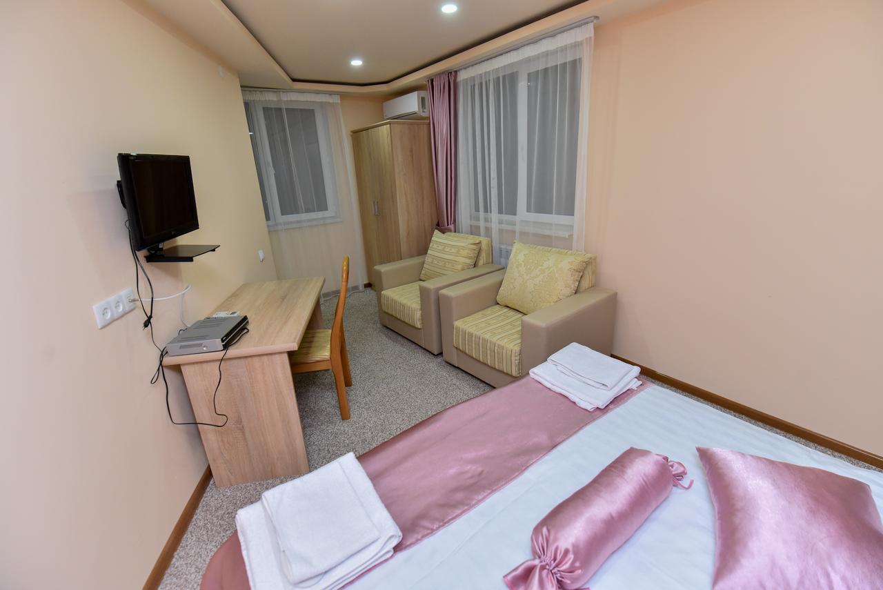 Gayane Hotel Alaverdi Buitenkant foto