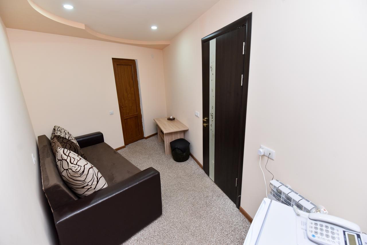 Gayane Hotel Alaverdi Buitenkant foto