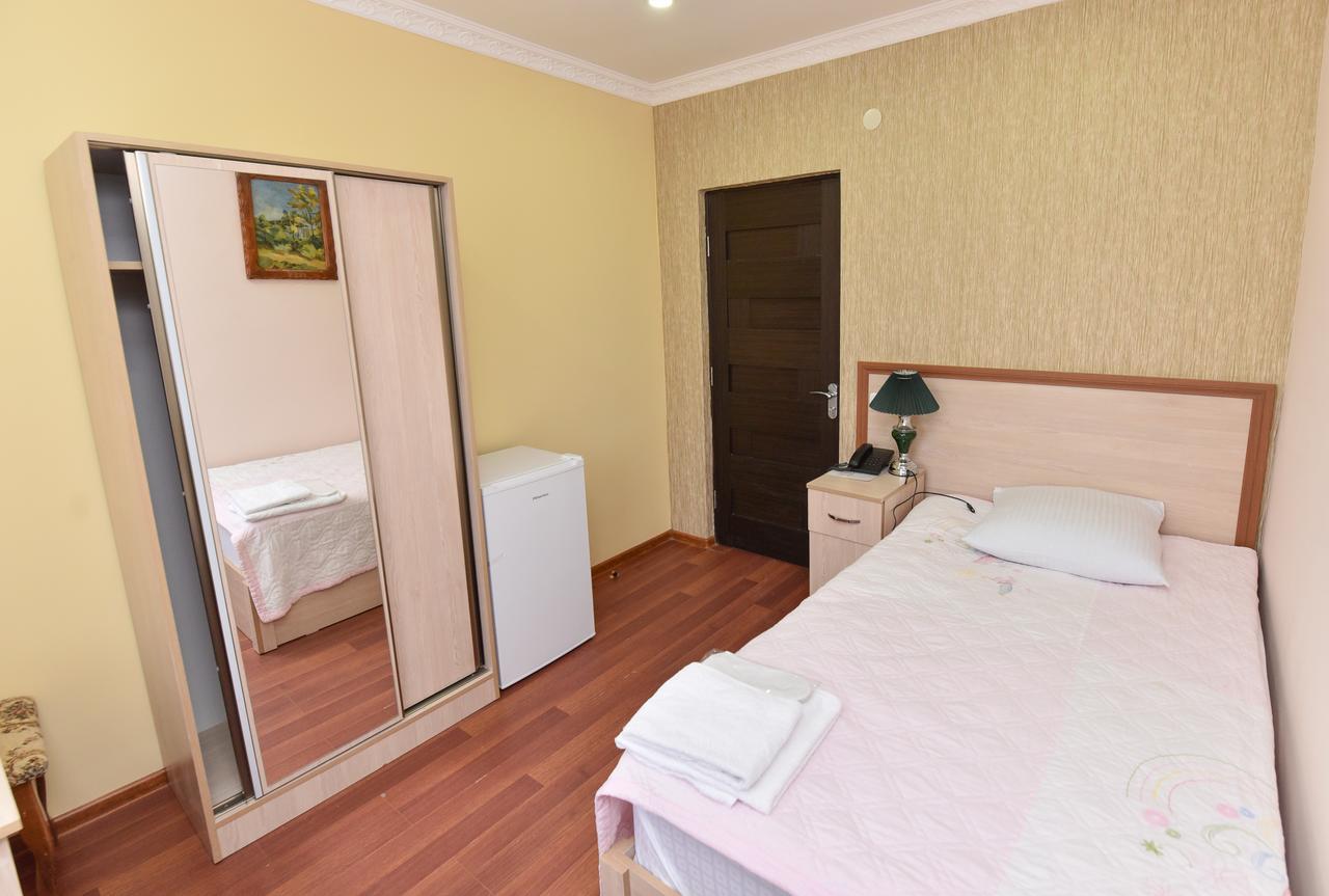 Gayane Hotel Alaverdi Buitenkant foto