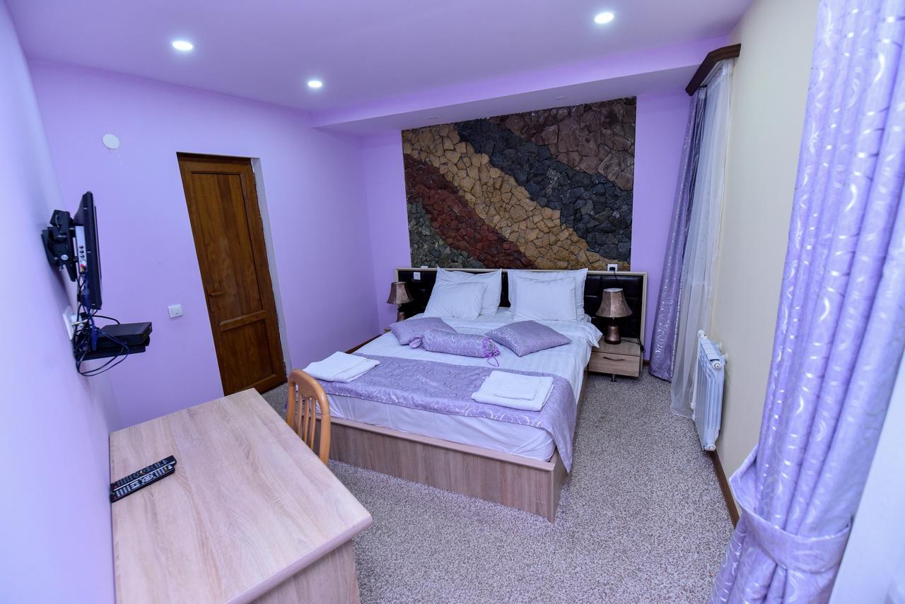 Gayane Hotel Alaverdi Buitenkant foto
